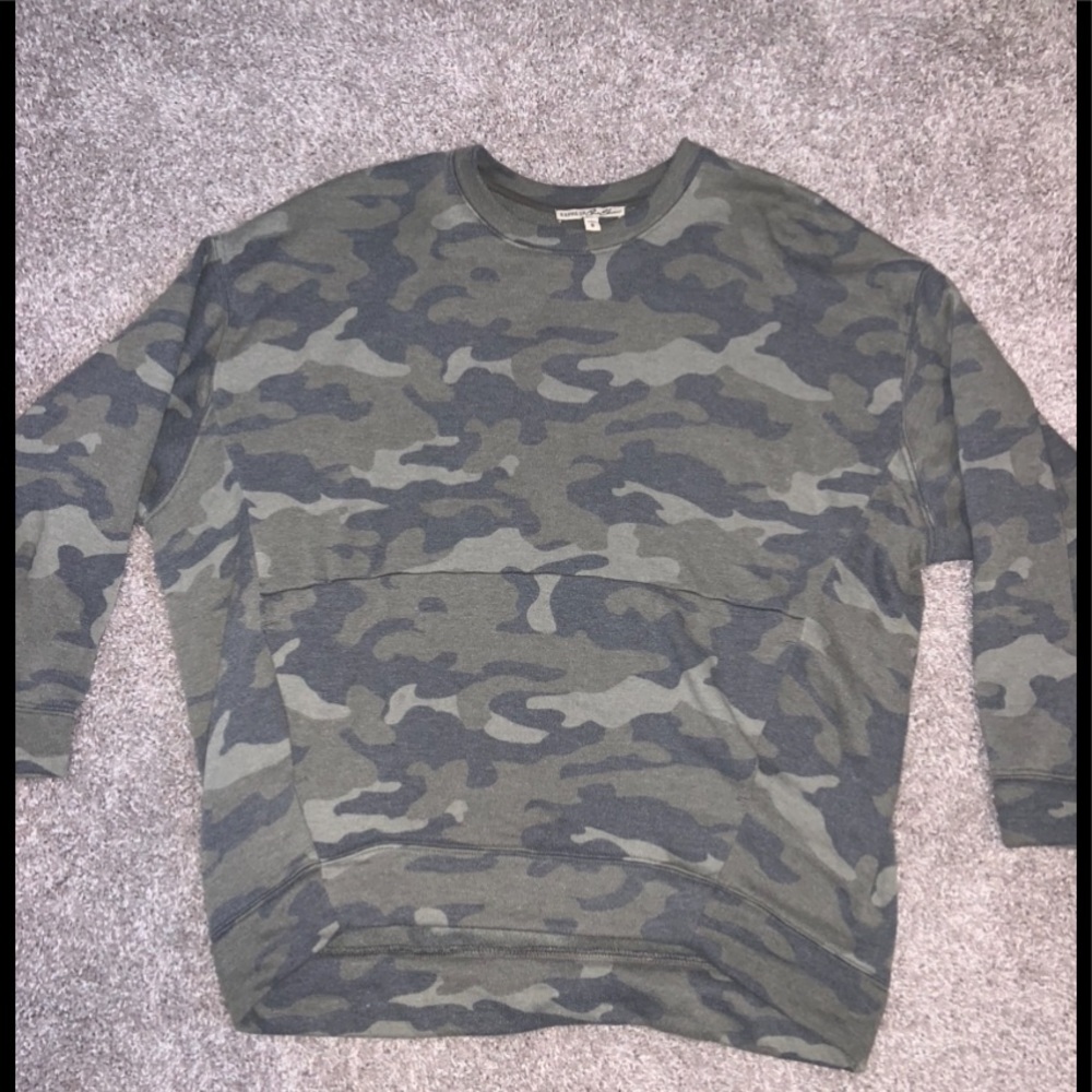 Express One Eleven Camouflaged Sweatshirt Sz M